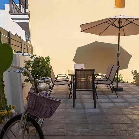 Ilianas Home Kalamata Exterior photo