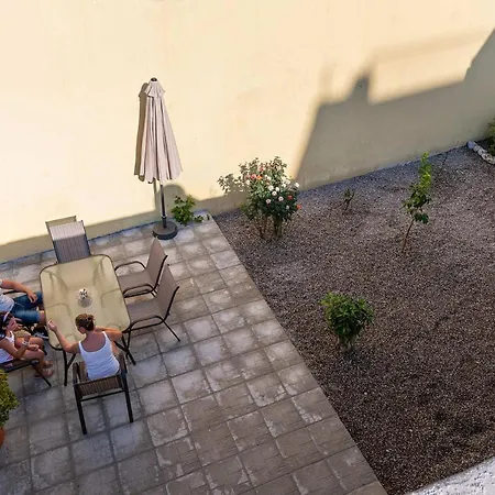 Ilianas Home Kalamata Exterior photo